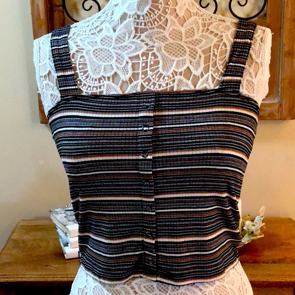 351 ✨EUC Bundle of 2 American Eagle Striped Crop Tanks✨ - Picture 2 of 12